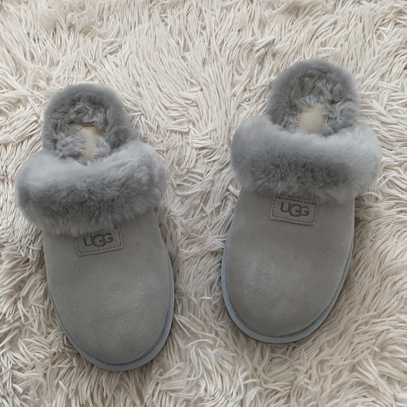 New ugg light grey genuine shearling slipper - Picture 3 of 14